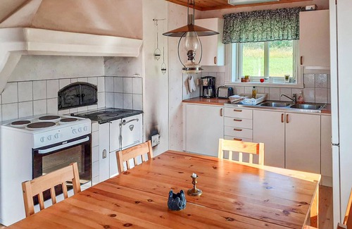 Oje House | Awesome home in öje with lake view