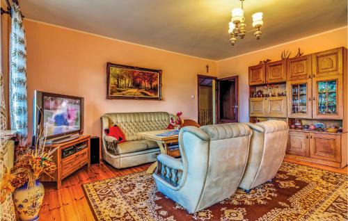 gmina Stezyca House | Awesome Home In Stezyca With Wifi