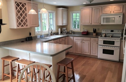 Edgartown House | Awesome reviews, very private, conservation land, bike path and close to town