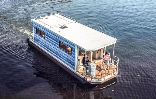 Oberhavel Boat Rental | Awesome Ship In Hennigsdorf