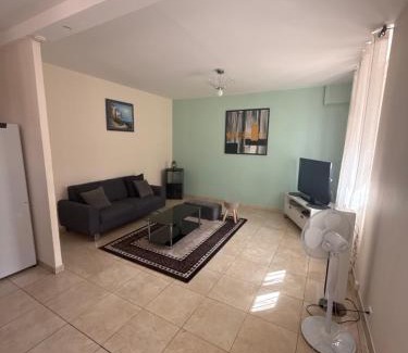 Pompey Apartment | Aya