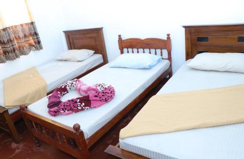 Nallathanniya Hotel | Ayos Hill Adam's Peak Free Shuttle