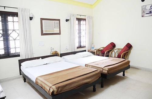 Wadakanchery Hotel | Ayuryogashram Heritage