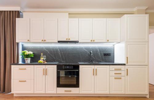 Cluj County Apartment | AZABIA LUXURY APARTMENTS - Green View