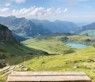 Engelberg Hotel | Bärghuis Jochpass - Alpine Hideaway - 2222müM