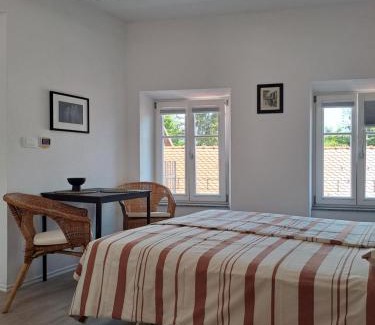Kranj Bed & Breakfast | B&B Apartment for2