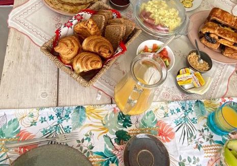 Afrate Haissoun Bed & Breakfast | B&B détente avec petit déjeuner et piscine