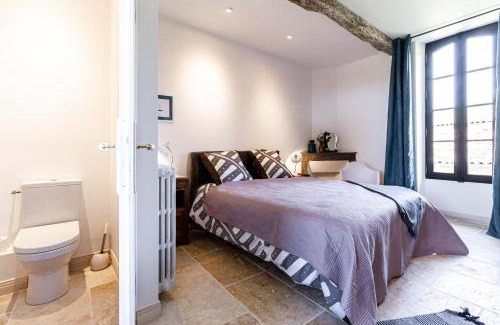 Giroussens Bed & Breakfast | B&B du Couvent, vue château