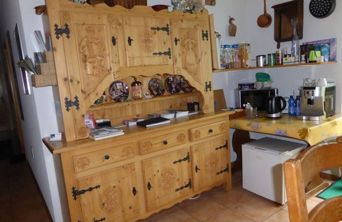 Bruson Bed & Breakfast | B&B Les Acacias