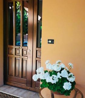 Budrio Bed & Breakfast | B&B Mo Va Là