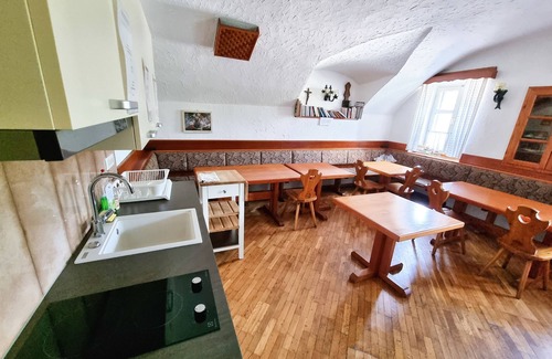 Kamnik Bed & Breakfast | B&B Pod Skalo