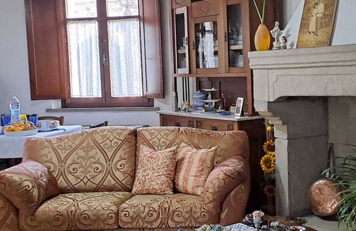 Nureci Bed & Breakfast | B&B S'Omu Antiga