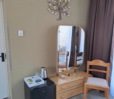 Bingelrade Bed & Breakfast | B&B Uit de Kunst Anna Paulowna