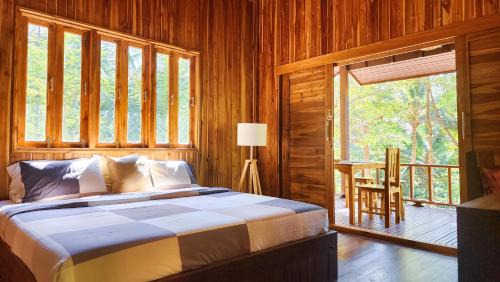 Chaloklum Ski Chalet | Baan Bhuwann Forest Chalet