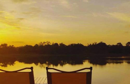 Chai Badan Resort | Baanrimnam Resort Lopburi