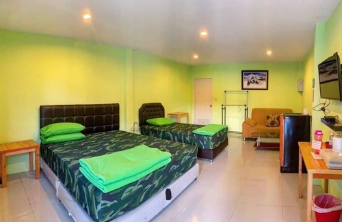 Kabin Buri Hotel | Baansri Family