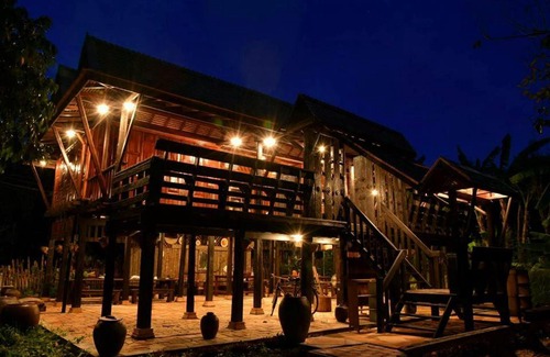 Songkhla Villa | Baanthaeraek Vintage Bungalow