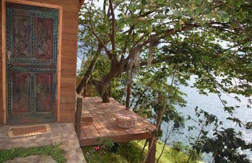Pasajcap Cabin | Baba Yaga Atitlan