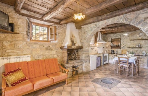 Ortignano Raggiolo Villa | Baciola - Five Bedroom Villa, Sleeps 10