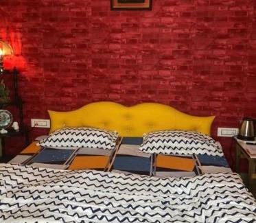 Pathankot Bed & Breakfast | Backpackers homestay