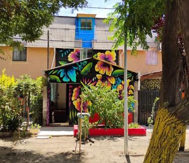 Renca House | Backpackers House - Near The Airport