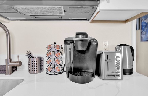 Covina House | BackpackersApartment/1B1B/FreeWi-Fi/Free Coffee