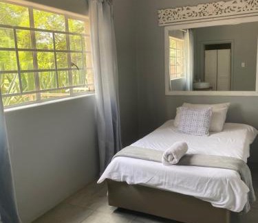 Tsumeb Bed & Breakfast | Backstage Theatre Room
