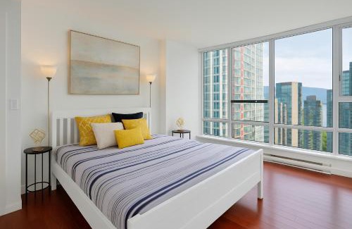 Coal Harbour Apartment | Bad Melville
