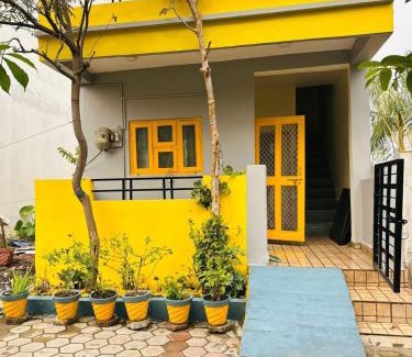 Rau House | Badal Homestay 2 Near IIM RRCAT