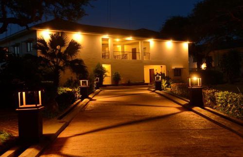 Bagan Hotel | Bagan Thiripyitsaya Sanctuary Resort