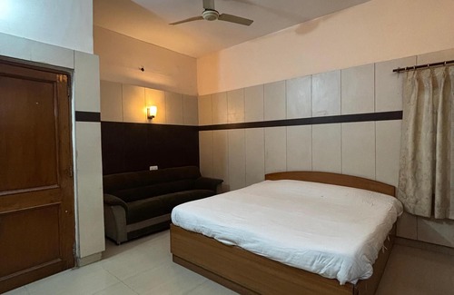 Raja Park Hotel | Bagga Vilas