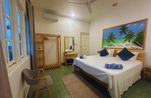 Himmafushi Bed & Breakfast | Bahaaru Villa Surf and Stay