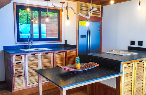 Punta Caracol Villa | Bahia Coral Lodge - EcoLodge Over the water