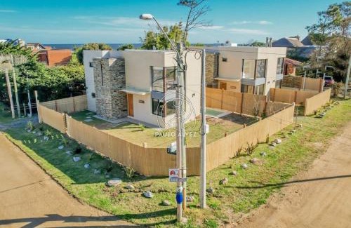 Piriapolis House | BAHIA SAN FRANCISCO, casa Horneros, Piscina Climatizada, 3 Dorm, Uruguay