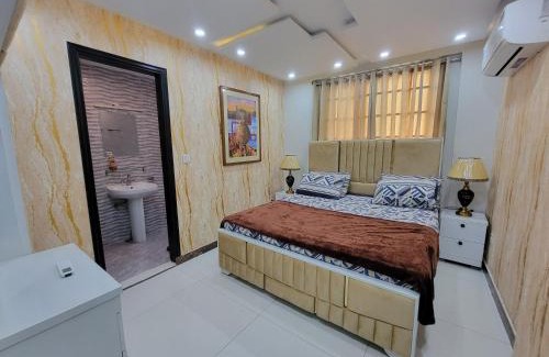 Bahria Town Apartment | Bahria Town Lahore - NEXT INN Cozy apartment for your stay 501