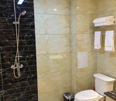 Guandu Hotel | Bai Nian Sheng Shi Hotel