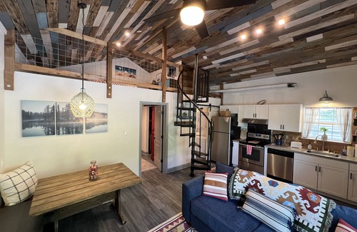 Guntersville House | Bakers Loft