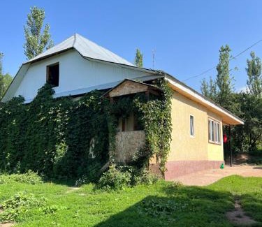 Kyrgyzstan House | Bakyt guest house