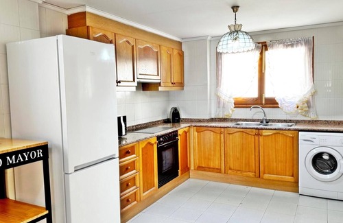 Grau i Platja Ski Chalet | BALADRE CHALET 26 - Four Bedroom Chalet, Sleeps 9