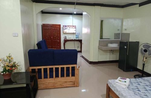 Guindulman Bed & Breakfast | Balai Mariacaria Pension House