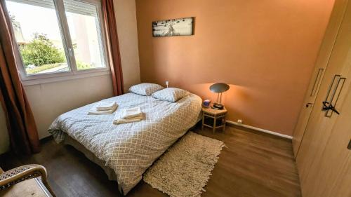 Saint-Andre-les-Vergers Apartment | Balcon du Cube