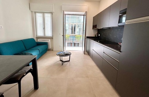 Verona City Centre Apartment | Balcony on Arena
