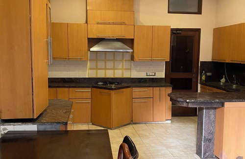 Lajpat Nagar House | Bali Mantran