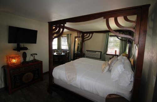 Seabreeze Historic District Villa | Balinese Cottages