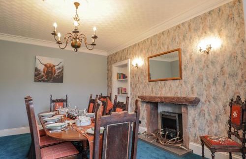Marybank House | Balloan House