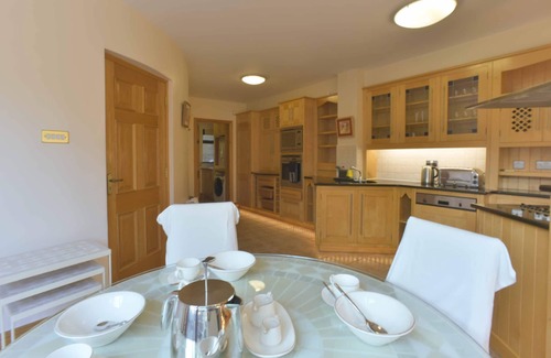 Ballsbridge House | Ballsbridge, Dublin House, 4 Ensuite Bedrooms, 290 Square Metres floorspace