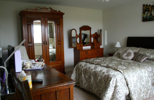 Antrim Bed & Breakfast | Ballyharvey House B&B