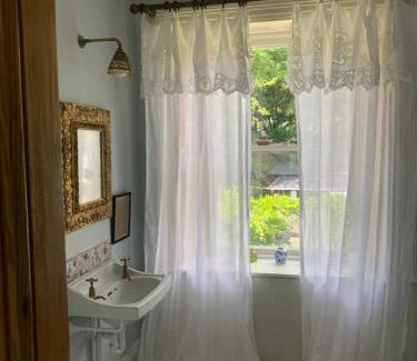 Knockaderry Cross Roads House | Ballyteige Lodge