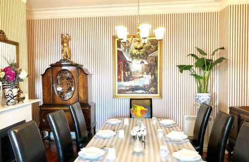 Downtown St. John's Bed & Breakfast | Balmoral House Bed & Breakfast