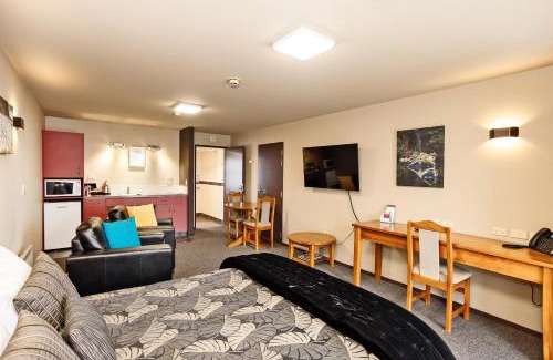 Invercargill Hotel | Balmoral Lodge Motel